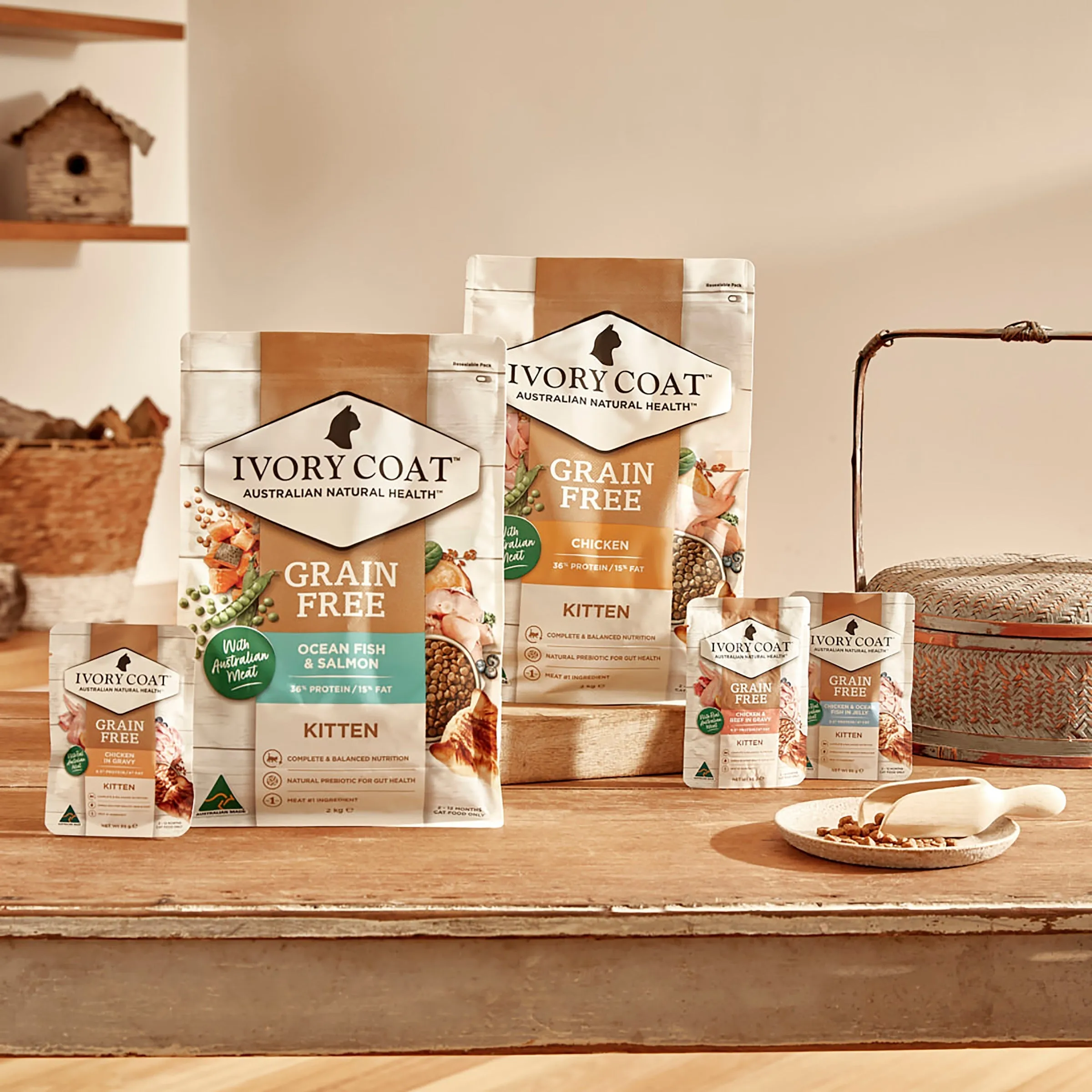Ivory Coat Grain Free Chicken in Gravy Kitten Wet Food 85g x 12 ( _ )
